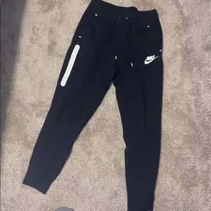 Nike tech fleece joggers
